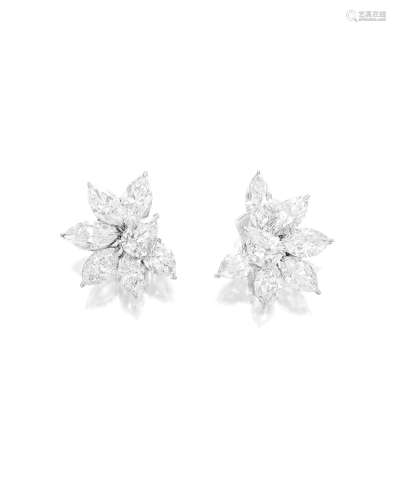 A PAIR OF DIAMOND CLUSTER EARCLIPS