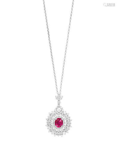 A RUBY AND DIAMOND PENDANT NECKLACE