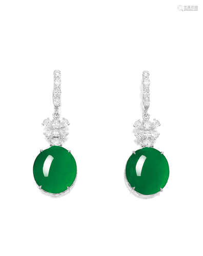 A PAIR OF JADEITE AND DIAMOND EARPENDANTS