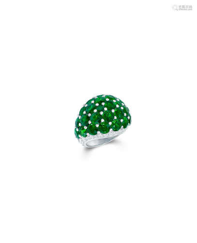 AN EMERALD AND DIAMOND BOMBE RING, GRAFF