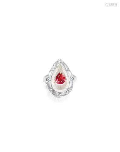 A RUBY, DIAMOND AND ROCK CRYSTAL RING