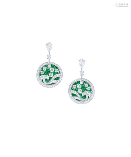 A PAIR OF EMERALD AND DIAMOND 'WAVE' EARPENDANTS, GRAFF