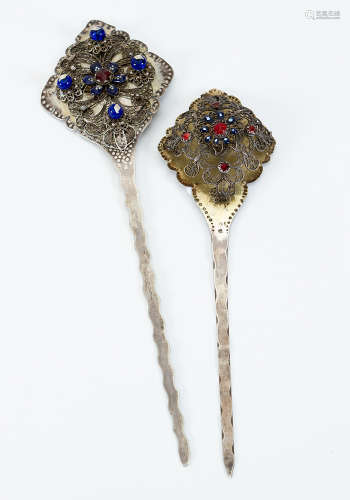 Two Transylvanian silver hair pins