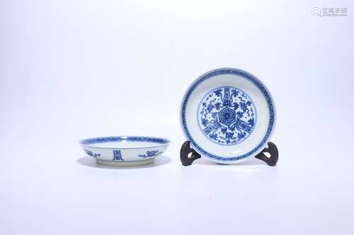 pair of chinese blue and white porcelain dishes,ming dynasty