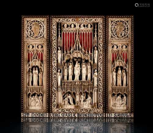 Meisterliches Altar-Triptychon im gotischen Stil