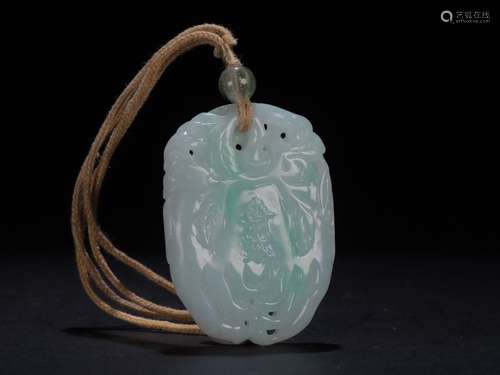 A Chinese Jadeite Bergamot Carved Pendant