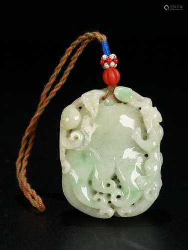 A Chinese Jadeite Bergamot Beast Carved Pendant