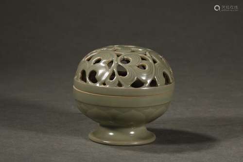 A Chinese Porcelain Longquan Kiln Lotus Carved Censer