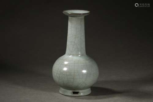 A Chinese Porcelain Guan Glaze Flask