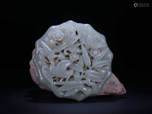 A Chinese Hetian Jade Flower And Bird Pattern Ornament