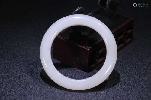 A Chinese Hetian Jade Bangle