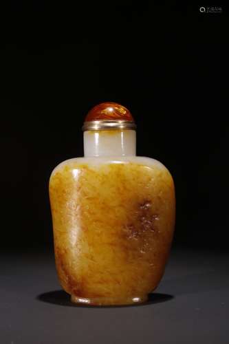 A Chinese Hetian Jade Snoof Bottle