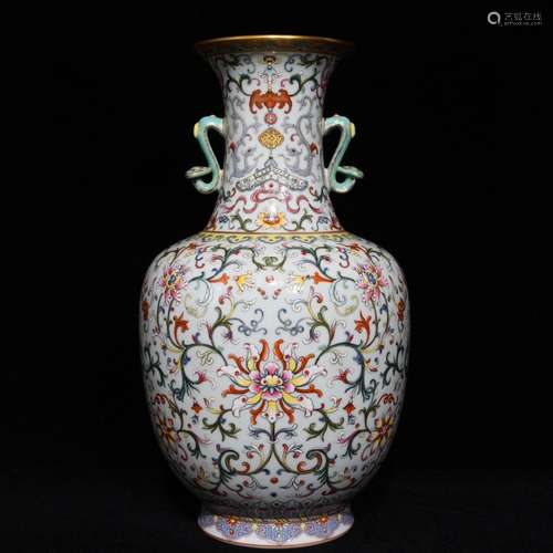 A Chinese Porcelain Famille Rose Flower Pattern Ear Vase