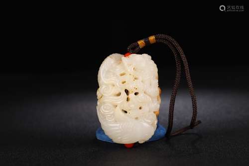 A Chinese Hetian Jade Dragon Pattern Handpiece