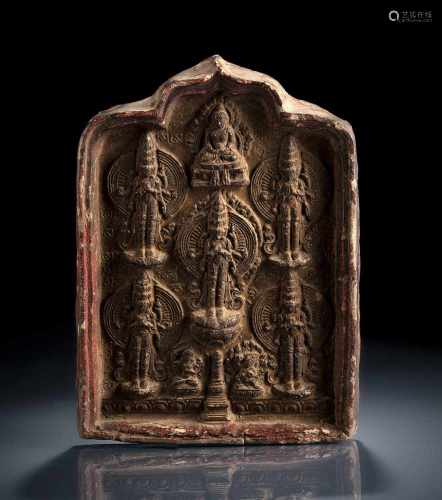 Tsha-Tsha mit Avalokiteshvara und Resten farbiger Fassung