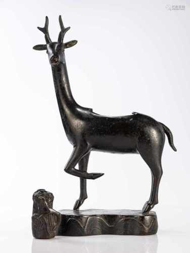 Bronze-Weihrauchbrenner in Form eines Hirschen