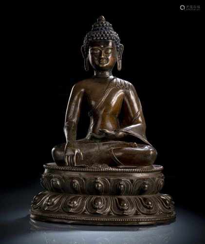 Große Bronze des Buddha Shakyamuni auf einem Lotos