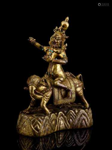 Seltene feuervergoldete Bronze einer weiblichen Gottheit