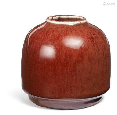 A beehive porcelain brush washer with red furry glaze. Early Qing - Kangxi. 17th [...]