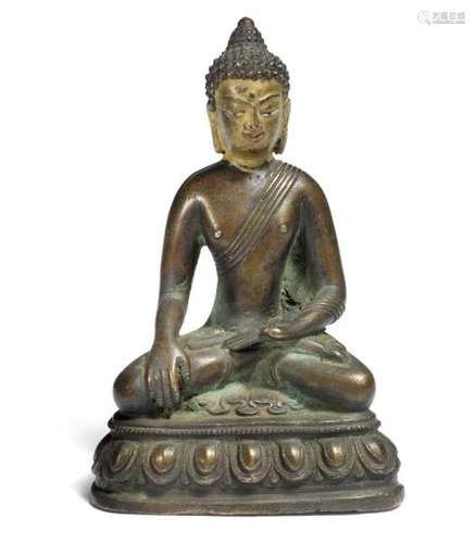 A bronze figure of Shakyamuni Buddha, Pala style circa 13th-14th century. Weight 464 [...]