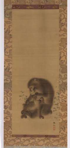 Sosen 1747-1821: Kakemono, female monkey with her infant. Renochi size. Signed Sosen [...]