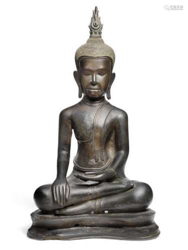 A U-thong style bronze Buddha Shakyamuni. Thailand 14th-15th century. Weight 7072 g. [...]