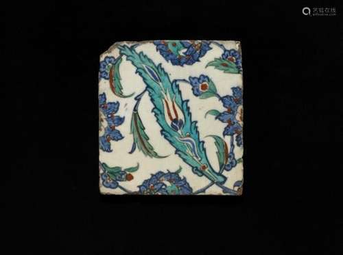 An Iznik pottery tile. Turkey, 16th-17th century. 23 x 24.5 cm. -