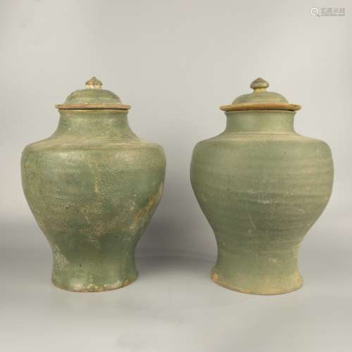 A pair of lid jars in Changsha kiln of Tang Dynasty