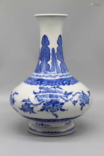 Water chestnut vase made in Qianlong kiln