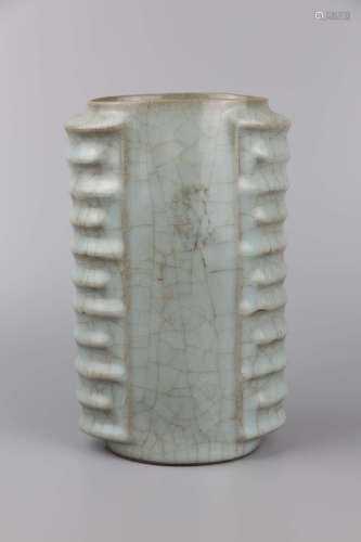 Longquan porcelain bottle in Ming Dynasty