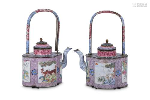 A PAIR OF CHINESE FAMILLE ROSE CANTON ENAMEL WINE EWERS AND COVERS.