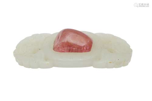 A CHINESE WHITE JADE TOURMALINE-INSET 'BATS' BELT BUCKLE.