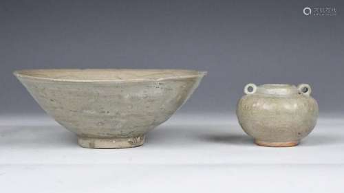 A Celadon Glaze Bowl and Waterpot, Ming