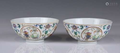 A Pair of Famille Rose Bowls Daoguang Mark
