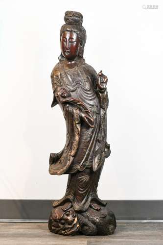 A Camphor Wood Carved Standing Guanyin, Qing