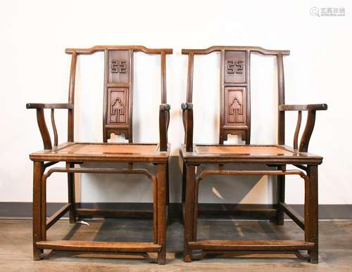 A Pair of Old Chinese Tieli NanGuan Chairs 17thC