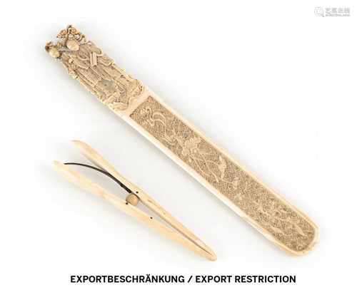 Fein geschnitzter Brieföffner und Handschuhspanner aus Elfenbein