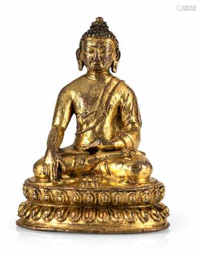 Feuervergoldete Bronze des Buddha Akshobya auf einem Lotos