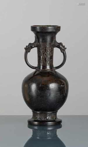 Vase aus Bronze im archaischen Stil der Song-Dynastie
