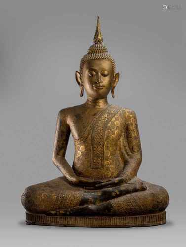 Große Bronzefigur des Buddha Shakyamuni mit Gold- und Schwarzlack