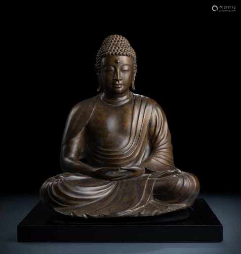 Bronze des Buddha Amida im Meditationssitz