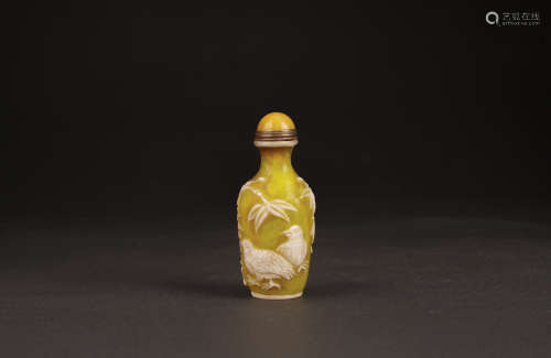 PEKING GLASS SNUFF BOTTLE