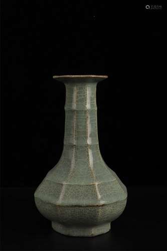 GUAN VASE SONG STYLE