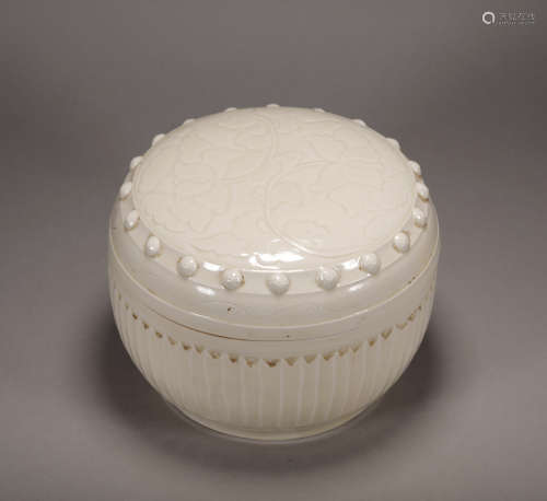 Song Dynasty - Flower Pattern Ding Ware Jar