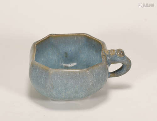 Yuan Dynasty -Jun Ware Dragon Pattern Cup