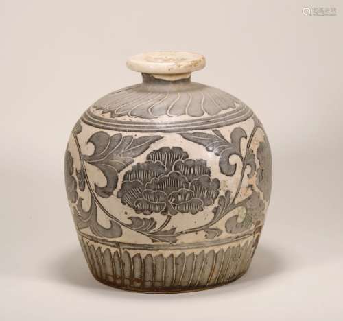 Song Dynasty - Cizhou Ware Flower Pattern Vase