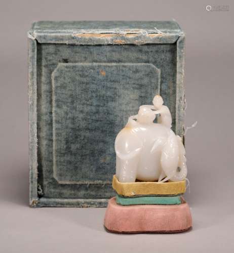 Qing Dynasty - Hetian Jade Elephant Ornament