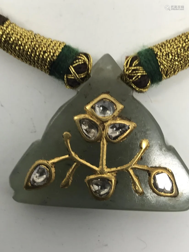 Old Mughal Necklace With 3 Jade Pen…