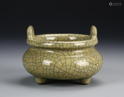 Chinese Geyao Tripod Censer