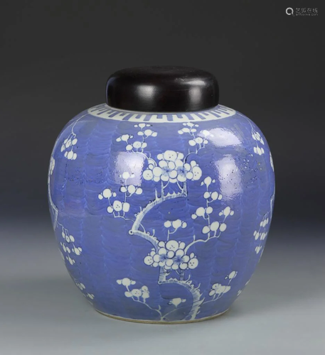 Chinese Export Blue and White Jar with Wood…